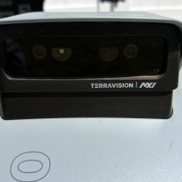 不埋线也能AI割草？TerraMow V1000实测居然这么省心