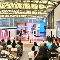 28999元，会主动“送”马桶的如厕机器人发布