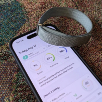 99美元无屏幕！Fitbit Air能否成为健康追踪新宠？