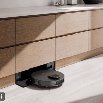 LG RONi机器人吸尘器：全球首创双向100℃蒸汽，藏进厨房踢脚线